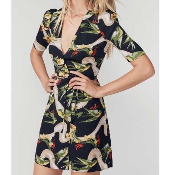 REFORMATION Marita Wrap Dress in Parrot Print Size Large - Picture 3 of 14